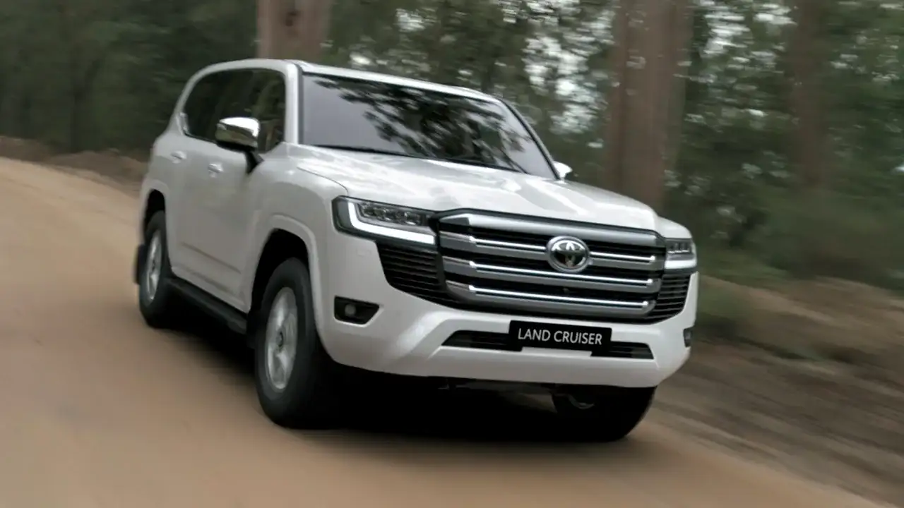 Xe Toyota Land Cruiser